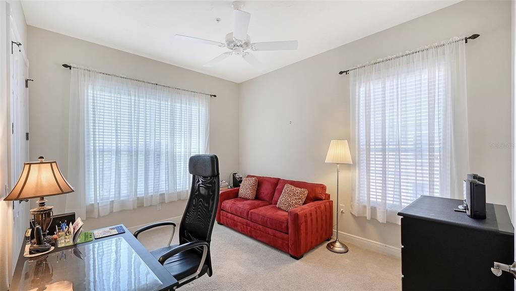 En Venta: $459,000 (3 camas, 3 baños, 2687 Pies cuadrados)