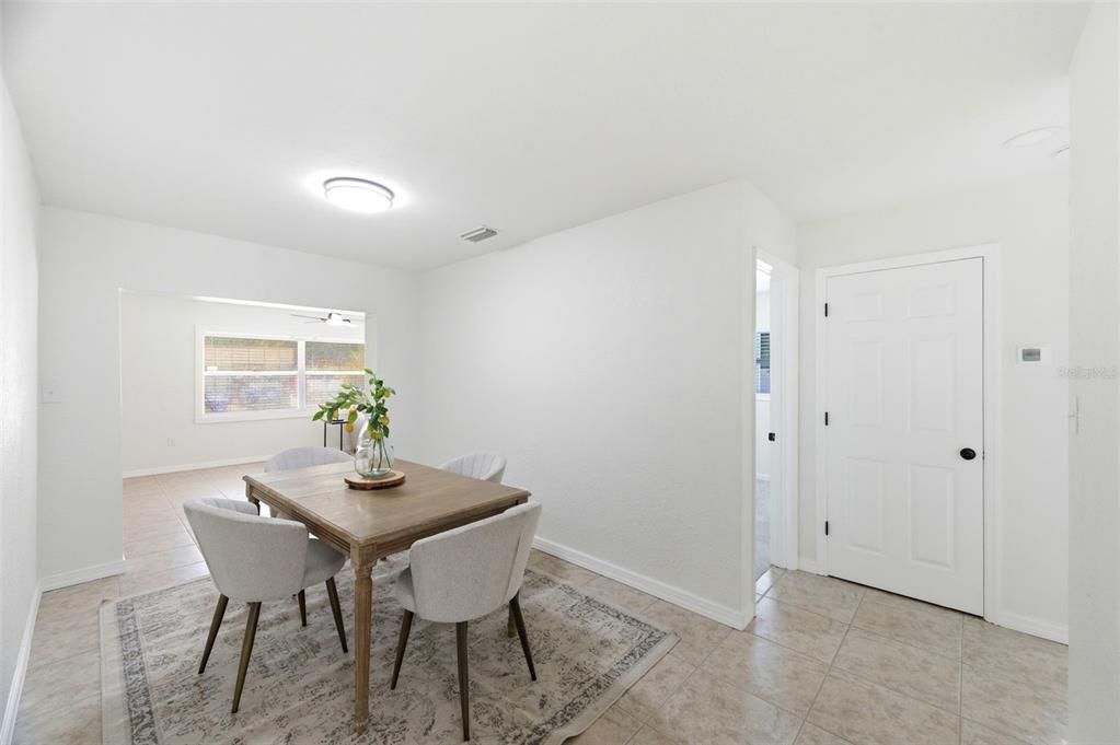 En Venta: $259,900 (3 camas, 1 baños, 1294 Pies cuadrados)