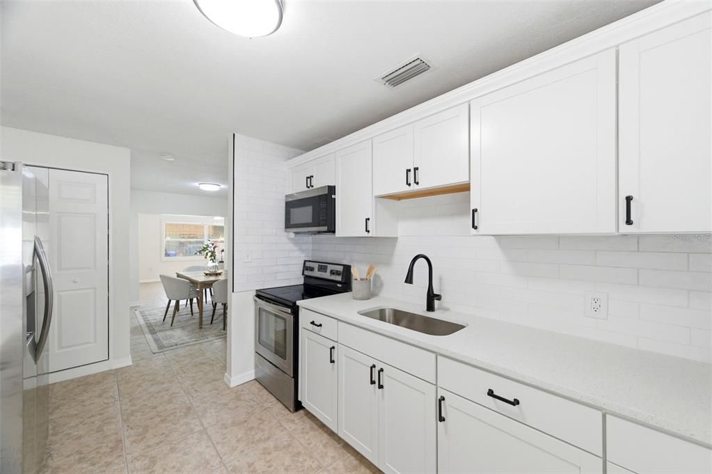 En Venta: $259,900 (3 camas, 1 baños, 1294 Pies cuadrados)