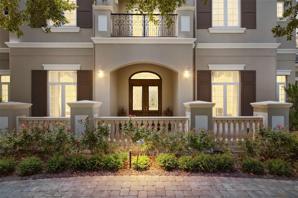 For Sale: $2,050,000 (5 beds, 6 baths, 8164 Square Feet)