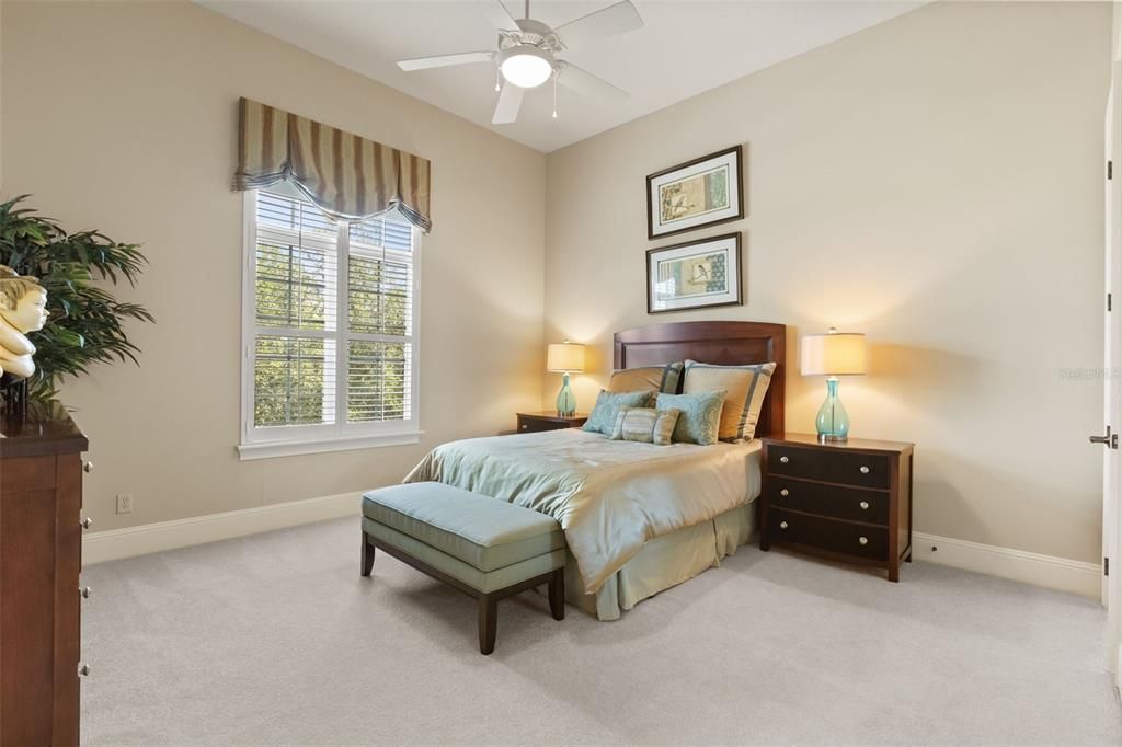 For Sale: $2,050,000 (5 beds, 6 baths, 8164 Square Feet)