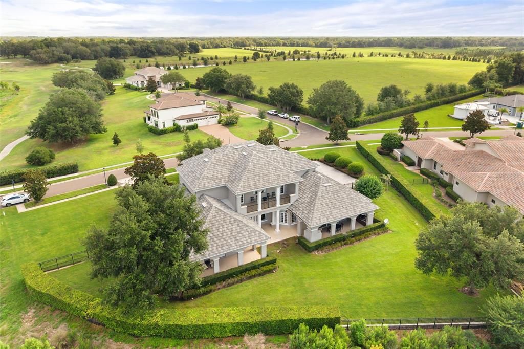 For Sale: $2,050,000 (5 beds, 6 baths, 8164 Square Feet)