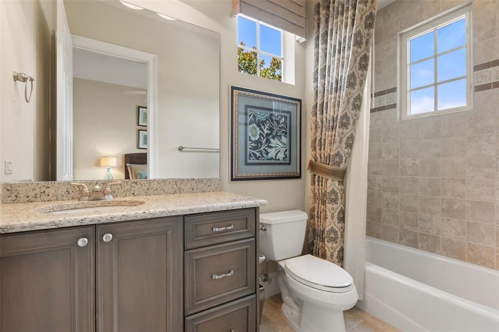 For Sale: $2,050,000 (5 beds, 6 baths, 8164 Square Feet)