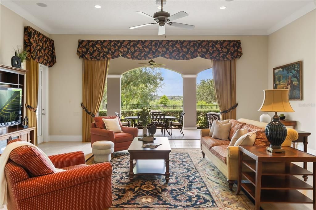 For Sale: $2,050,000 (5 beds, 6 baths, 8164 Square Feet)