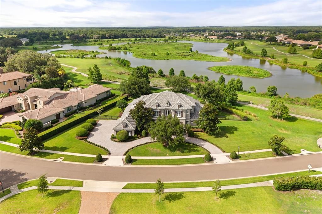 For Sale: $2,050,000 (5 beds, 6 baths, 8164 Square Feet)
