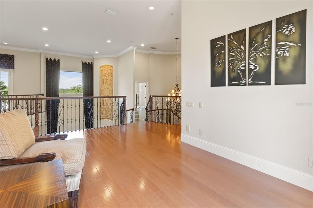 For Sale: $2,050,000 (5 beds, 6 baths, 8164 Square Feet)