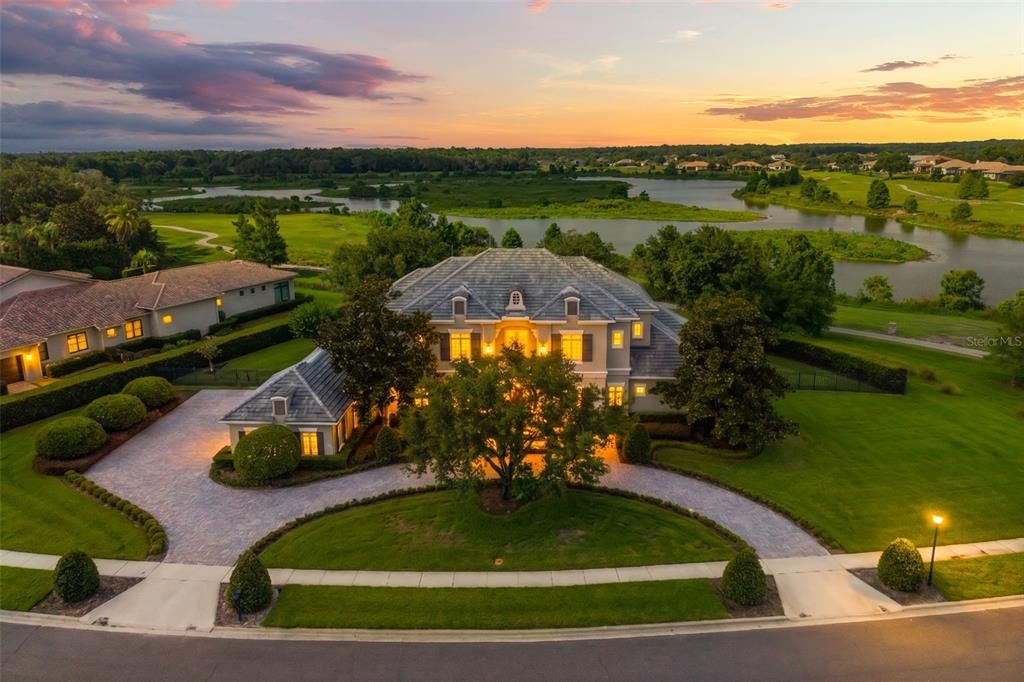 For Sale: $2,050,000 (5 beds, 6 baths, 8164 Square Feet)