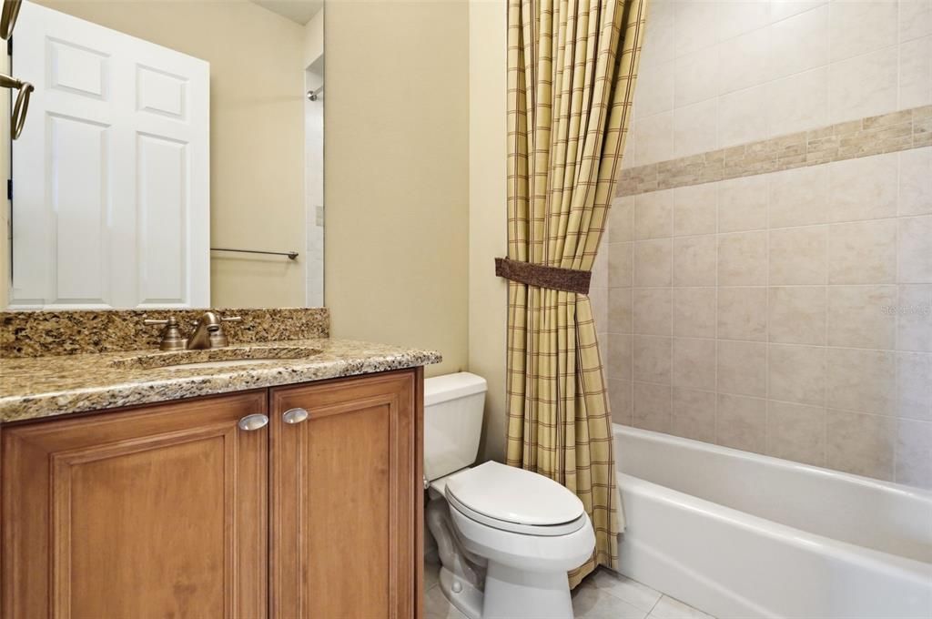 For Sale: $2,050,000 (5 beds, 6 baths, 8164 Square Feet)