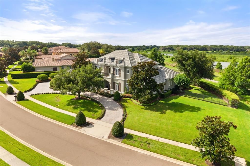 For Sale: $2,050,000 (5 beds, 6 baths, 8164 Square Feet)