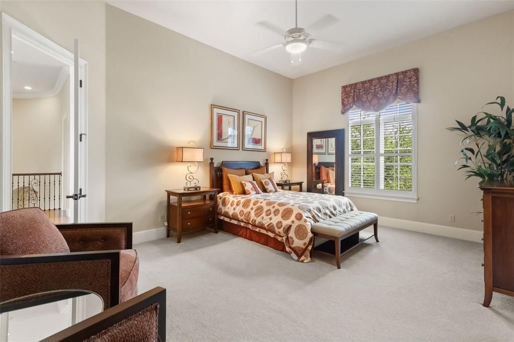 For Sale: $2,050,000 (5 beds, 6 baths, 8164 Square Feet)