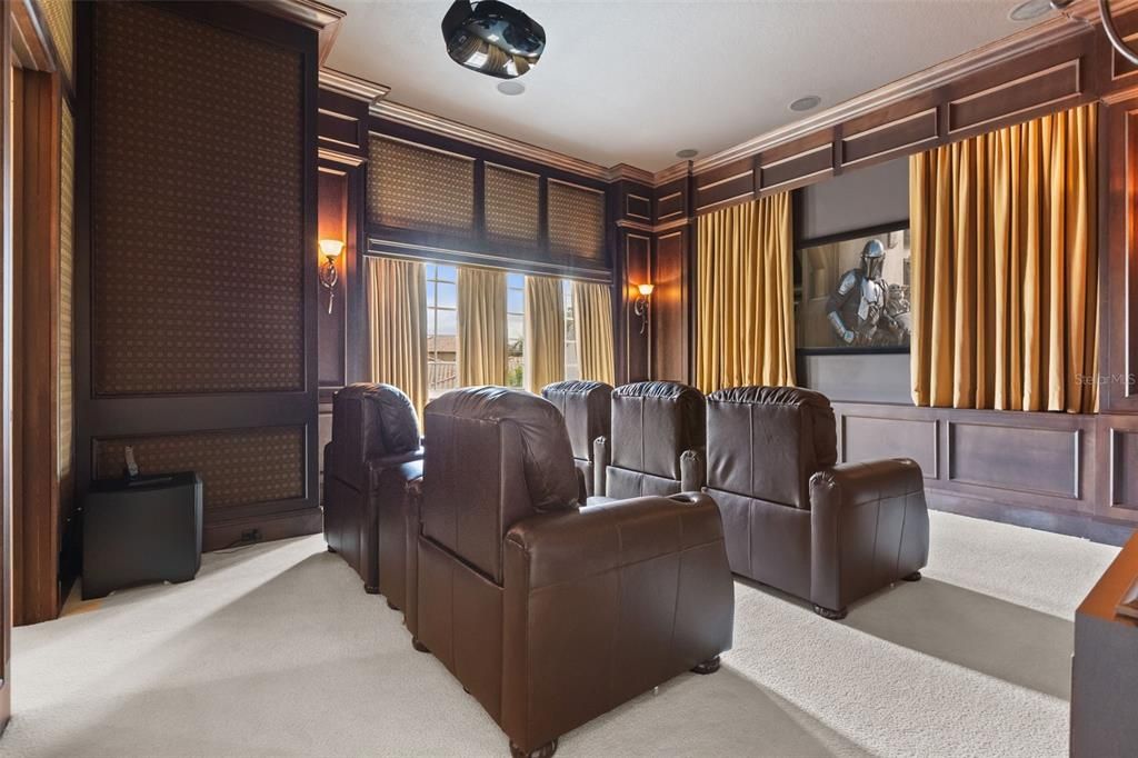 For Sale: $2,050,000 (5 beds, 6 baths, 8164 Square Feet)