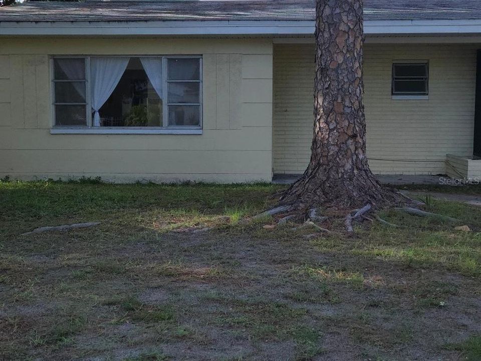 For Rent: $2,000 (2 beds, 1 baths, 800 Square Feet)