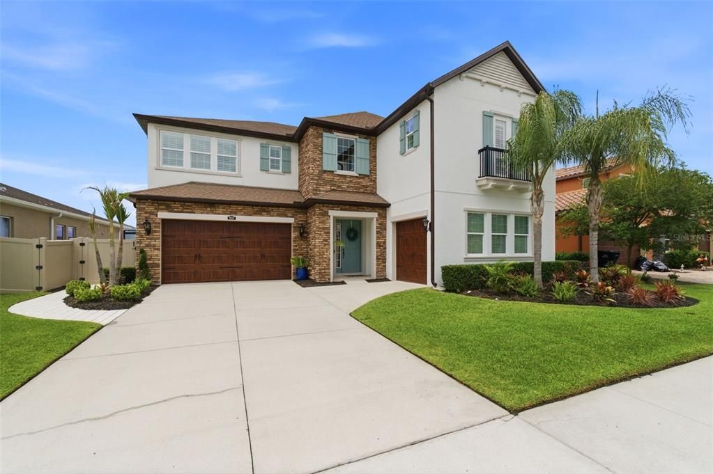 For Sale: $1,250,000 (5 beds, 4 baths, 4069 Square Feet)