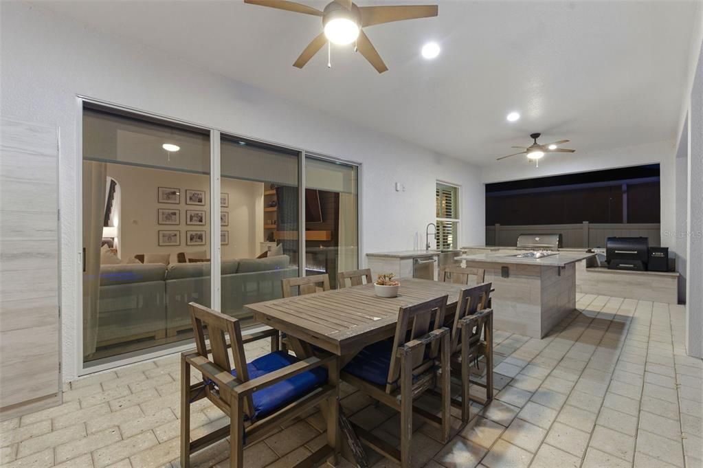 For Sale: $1,250,000 (5 beds, 4 baths, 4069 Square Feet)