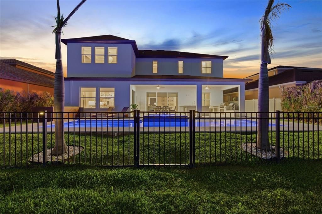 For Sale: $1,250,000 (5 beds, 4 baths, 4069 Square Feet)