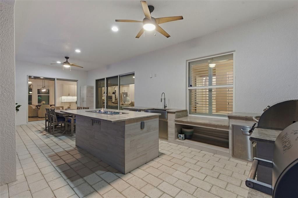 For Sale: $1,250,000 (5 beds, 4 baths, 4069 Square Feet)