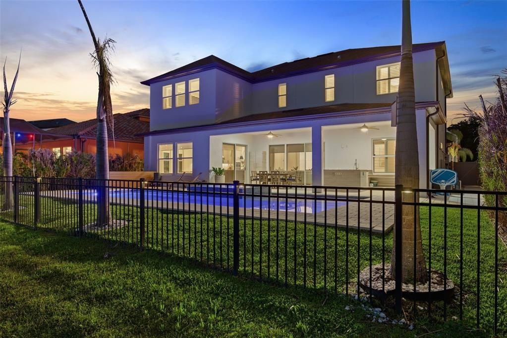 For Sale: $1,250,000 (5 beds, 4 baths, 4069 Square Feet)
