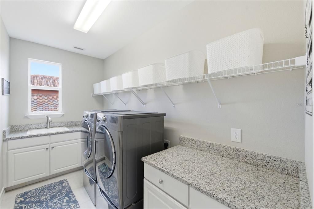 For Sale: $1,250,000 (5 beds, 4 baths, 4069 Square Feet)