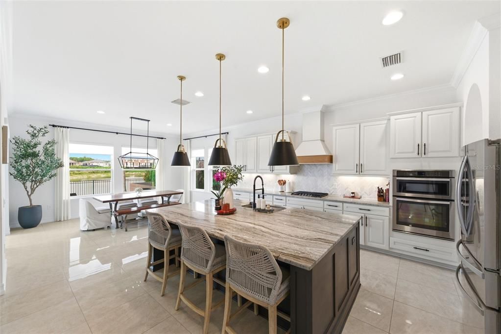 For Sale: $1,250,000 (5 beds, 4 baths, 4069 Square Feet)