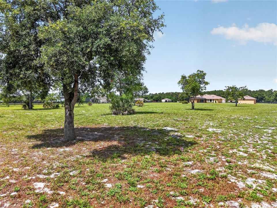 Active With Contract: $885,000 (4 beds, 3 baths, 2412 Square Feet)