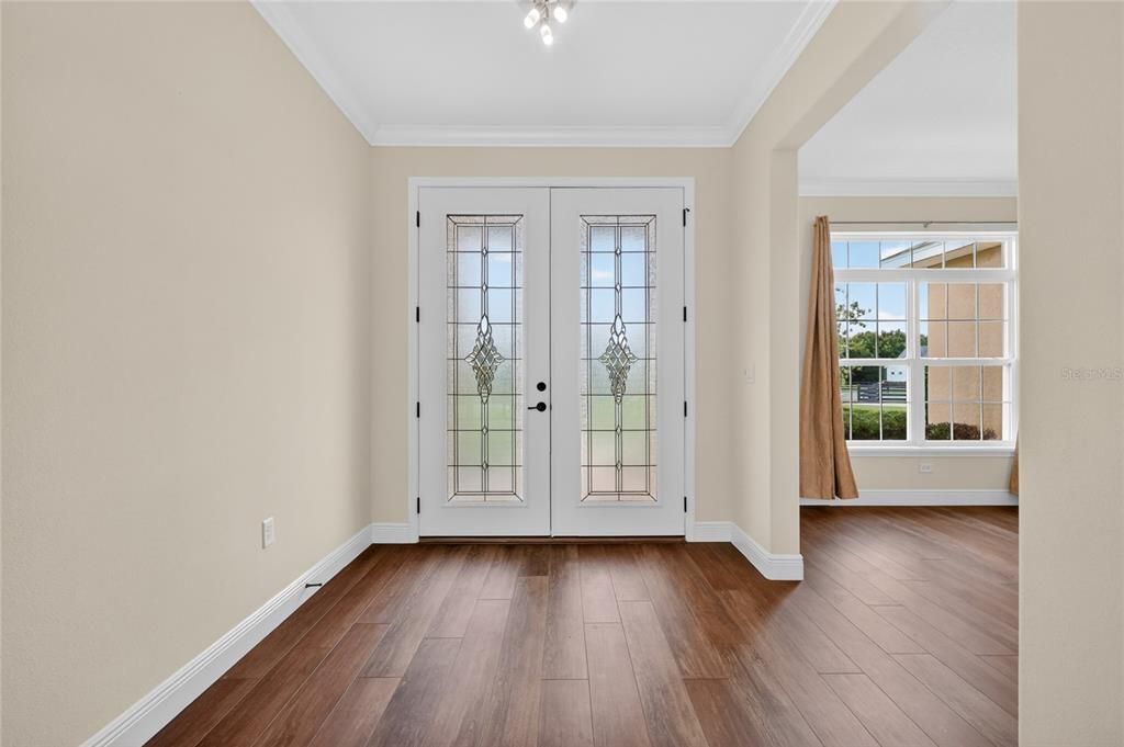 Active With Contract: $885,000 (4 beds, 3 baths, 2412 Square Feet)
