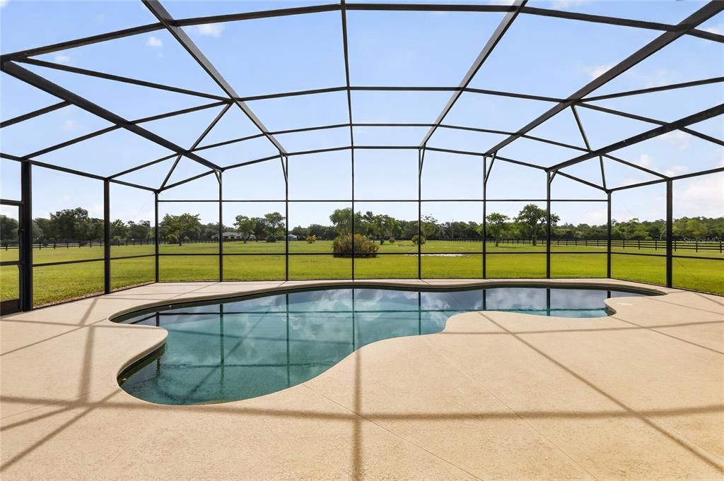 Active With Contract: $885,000 (4 beds, 3 baths, 2412 Square Feet)