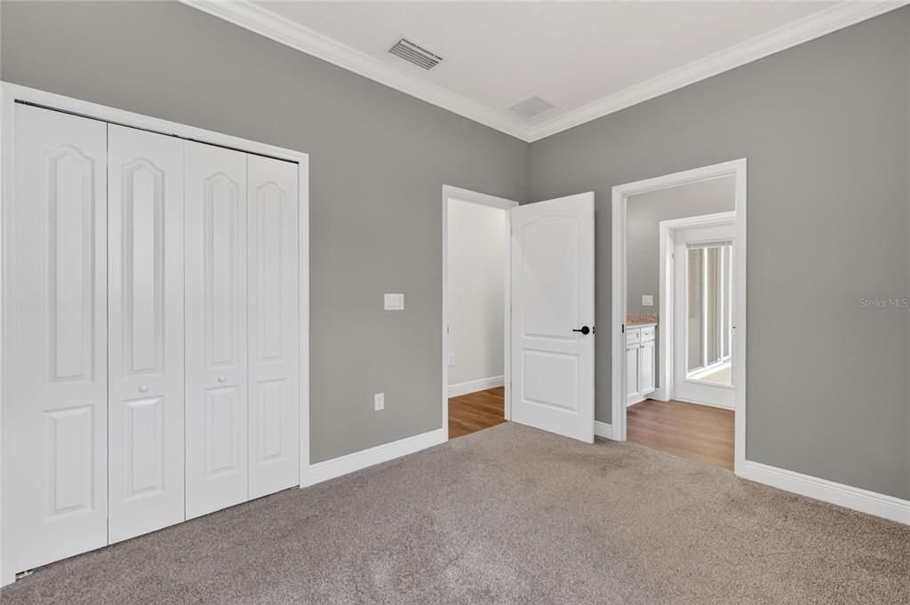Active With Contract: $885,000 (4 beds, 3 baths, 2412 Square Feet)