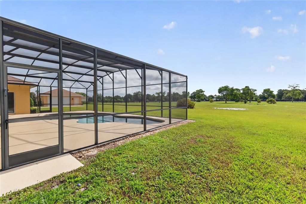 Active With Contract: $885,000 (4 beds, 3 baths, 2412 Square Feet)