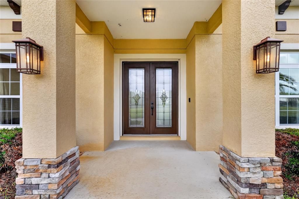 Active With Contract: $885,000 (4 beds, 3 baths, 2412 Square Feet)