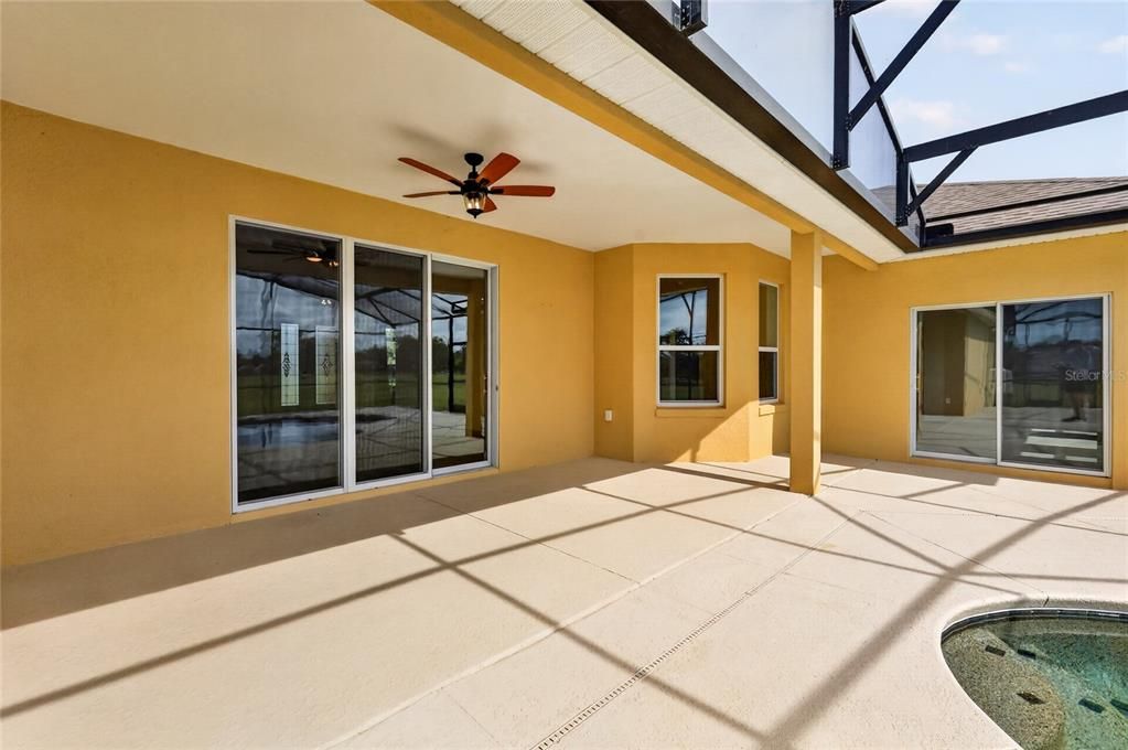 Active With Contract: $885,000 (4 beds, 3 baths, 2412 Square Feet)