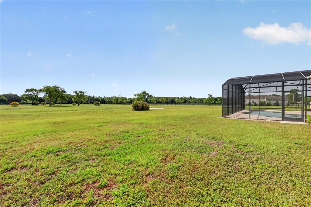 Active With Contract: $885,000 (4 beds, 3 baths, 2412 Square Feet)