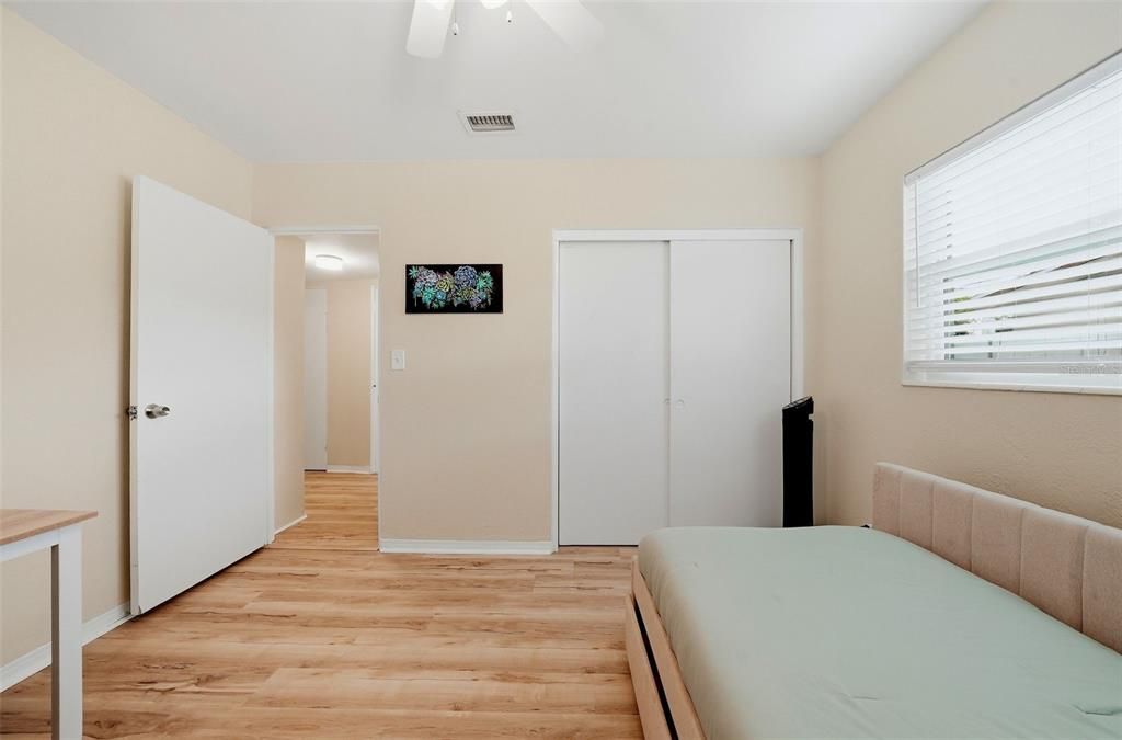 En Venta: $435,000 (3 camas, 2 baños, 1352 Pies cuadrados)