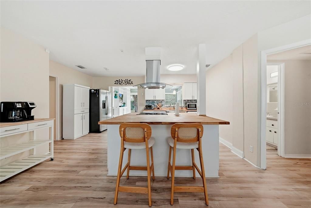 En Venta: $435,000 (3 camas, 2 baños, 1352 Pies cuadrados)