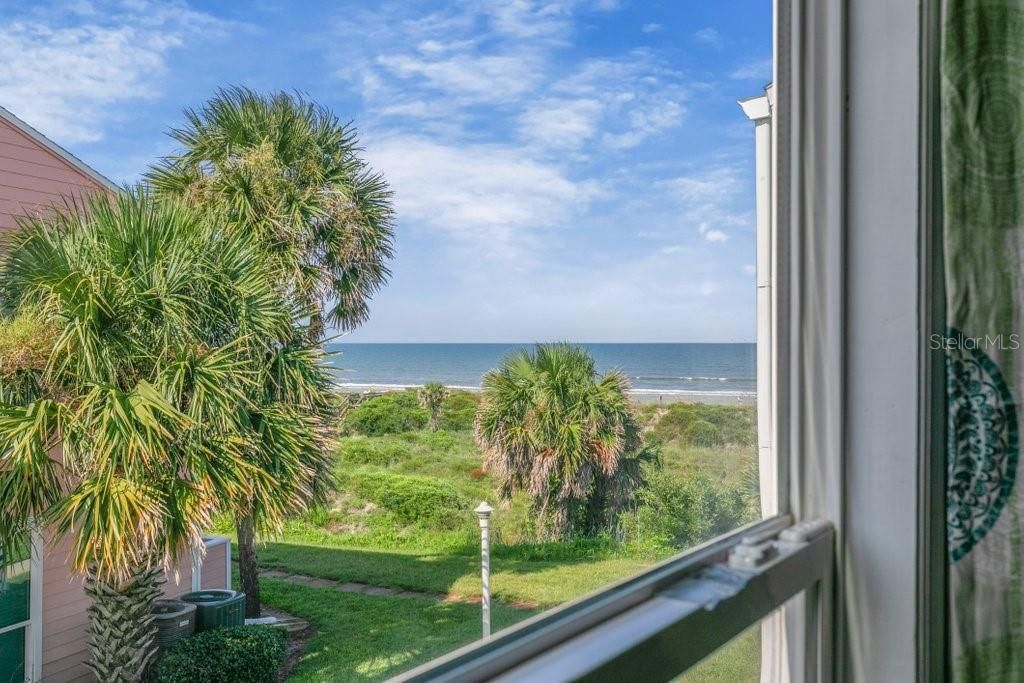 For Sale: $399,000 (2 beds, 2 baths, 1004 Square Feet)