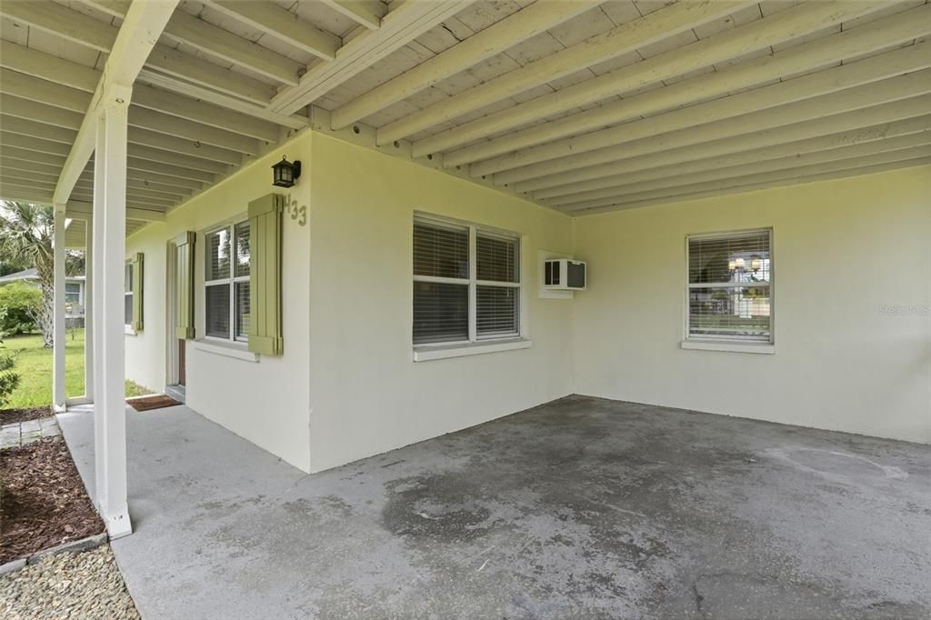 For Sale: $185,000 (2 beds, 1 baths, 876 Square Feet)