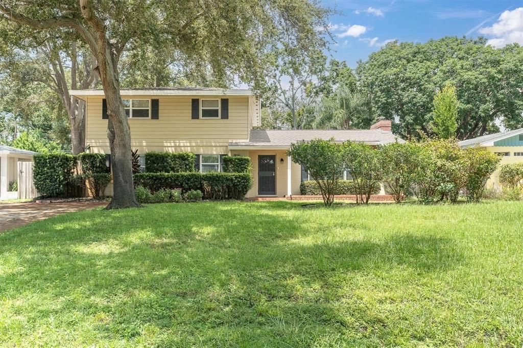 For Sale: $685,000 (5 beds, 3 baths, 2151 Square Feet)