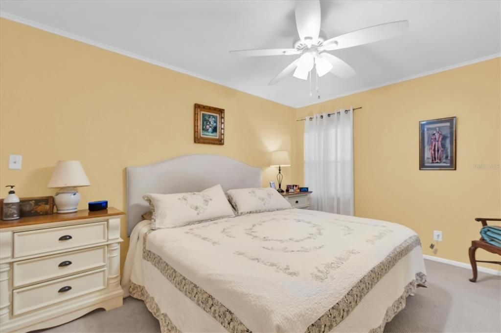 For Sale: $685,000 (5 beds, 3 baths, 2151 Square Feet)