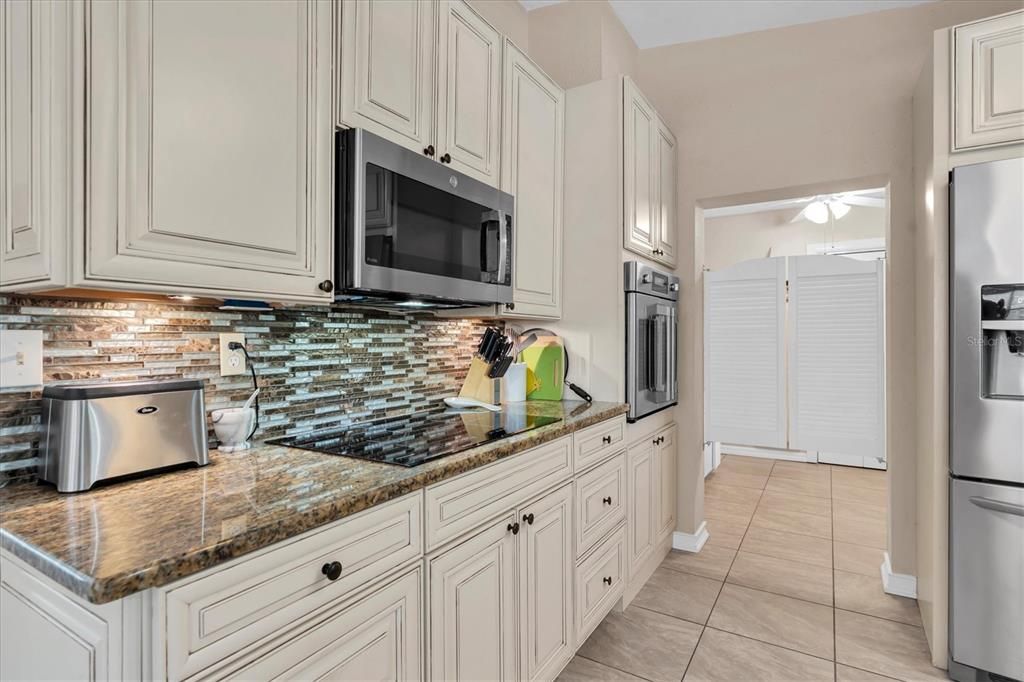 For Sale: $685,000 (5 beds, 3 baths, 2151 Square Feet)