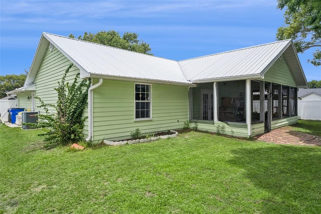 En Venta: $340,000 (3 camas, 2 baños, 1260 Pies cuadrados)