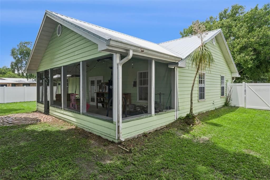 En Venta: $340,000 (3 camas, 2 baños, 1260 Pies cuadrados)