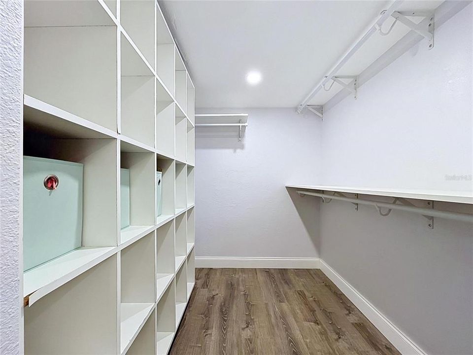 For Sale: $445,000 (3 beds, 2 baths, 1550 Square Feet)