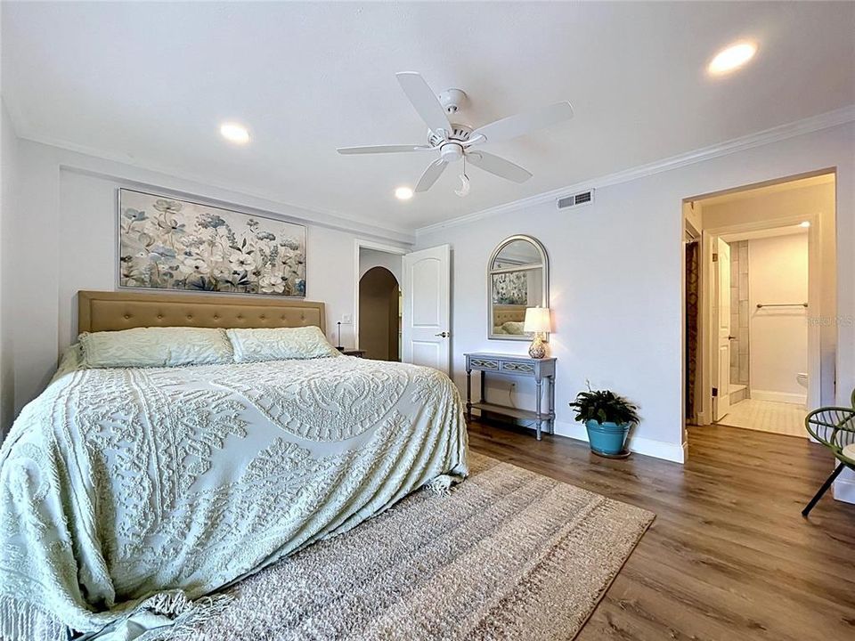 For Sale: $445,000 (3 beds, 2 baths, 1550 Square Feet)