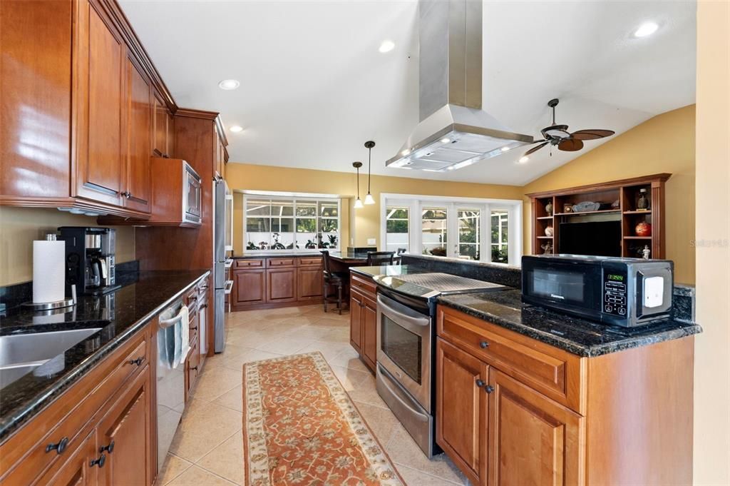 For Sale: $515,000 (3 beds, 2 baths, 2056 Square Feet)