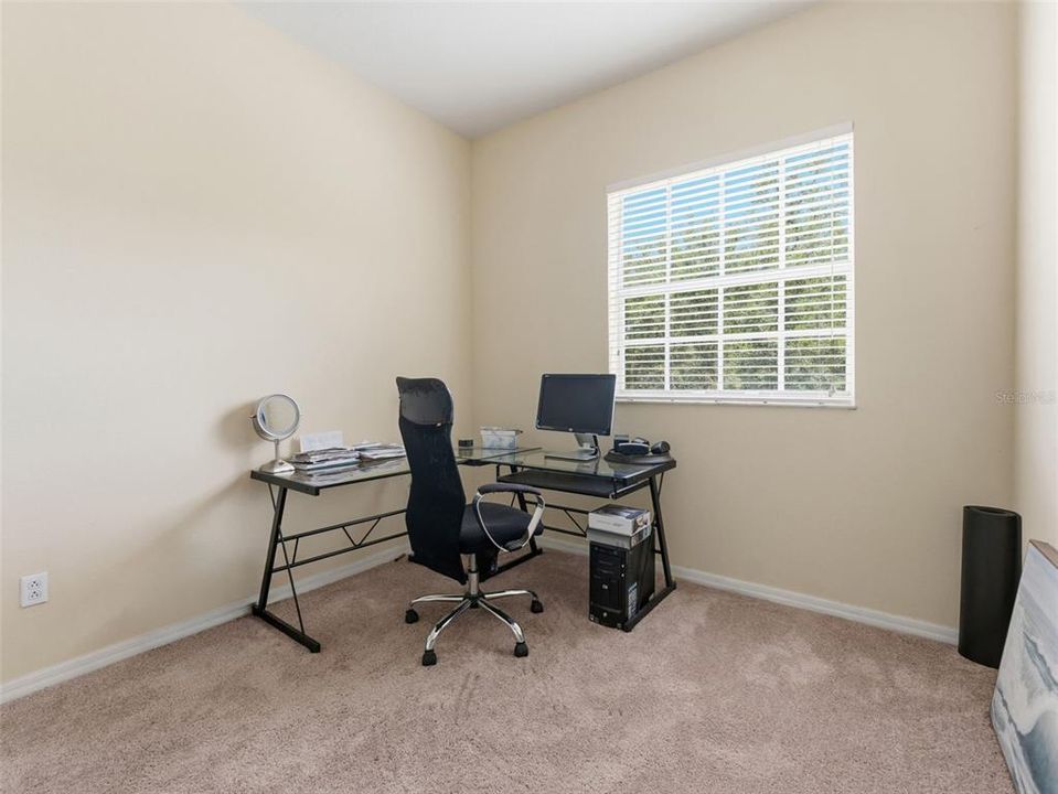 Active With Contract: $304,999 (3 beds, 2 baths, 1850 Square Feet)
