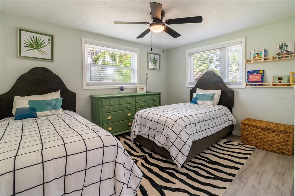 Active With Contract: $399,000 (4 beds, 2 baths, 1600 Square Feet)