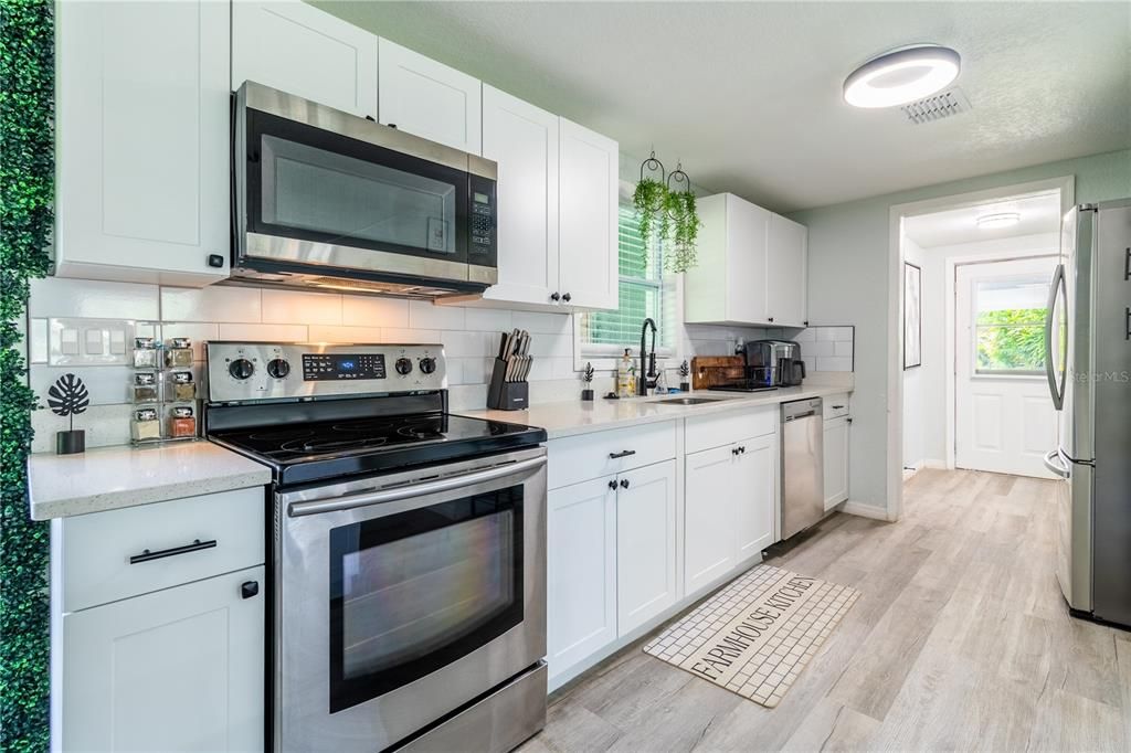 Active With Contract: $399,000 (4 beds, 2 baths, 1600 Square Feet)