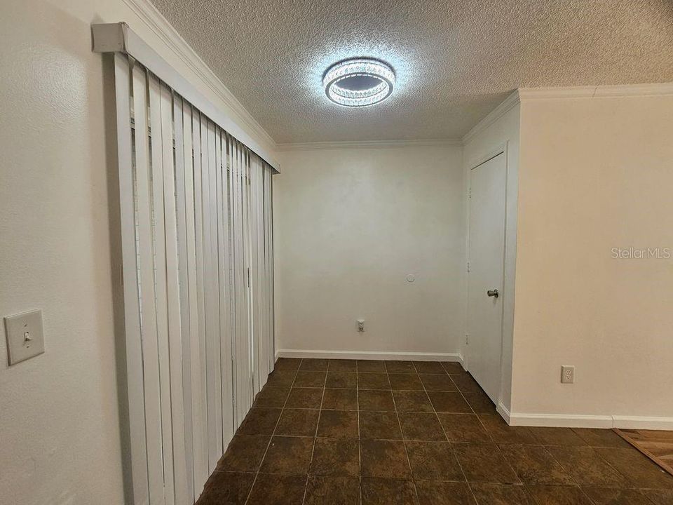 For Sale: $249,900 (2 beds, 2 baths, 1394 Square Feet)