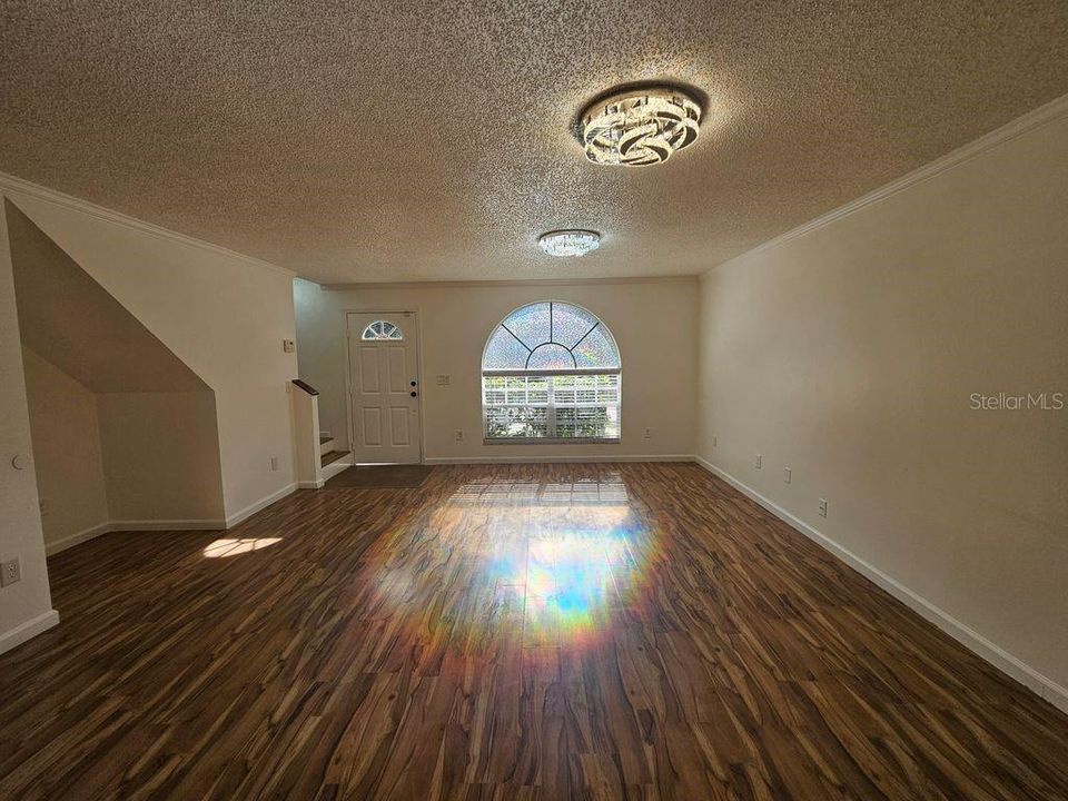 For Sale: $249,900 (2 beds, 2 baths, 1394 Square Feet)