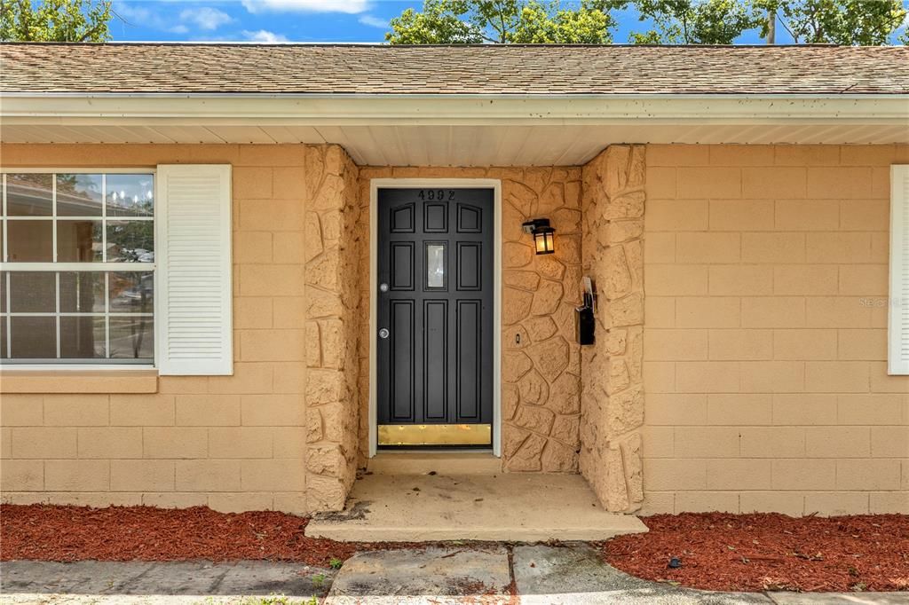 For Sale: $470,000 (3 beds, 2 baths, 1545 Square Feet)