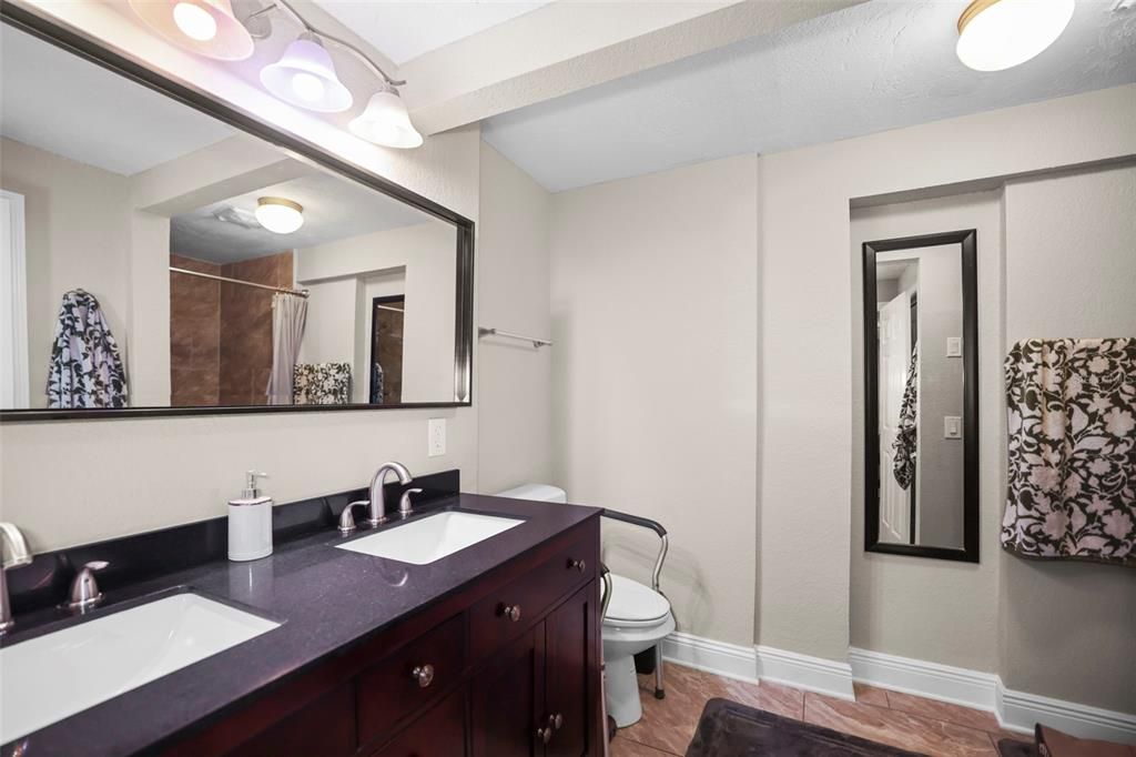 For Sale: $368,000 (3 beds, 2 baths, 1680 Square Feet)